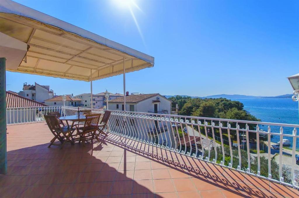Three Bedroom Apartment With Amazing Sea View Trogir Exterior foto